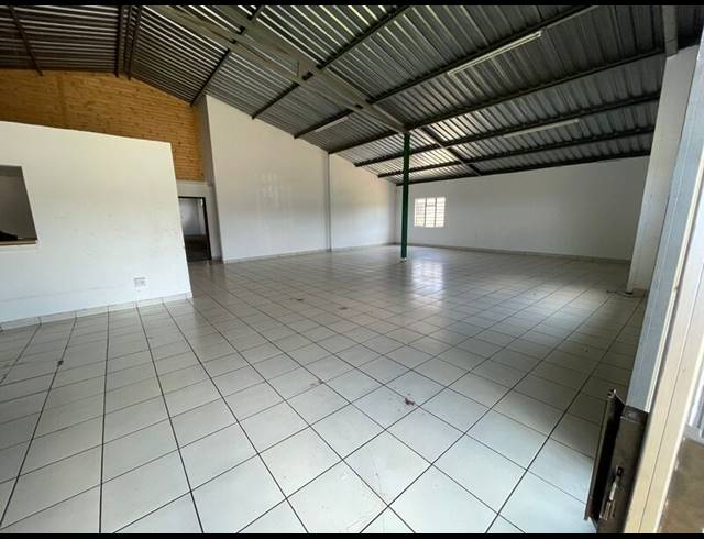 26,880M² BUSINESS FOR SALE IN ZUURFONTEIN